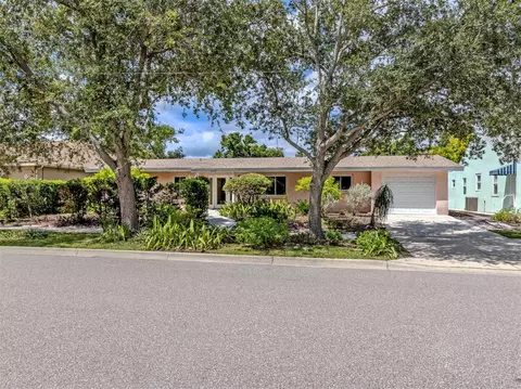 324 Ponce De Leon Ave, Venice, FL 34285