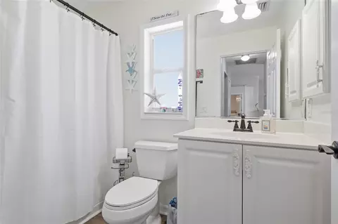 Bath - 5295 Drew Rd, Venice, FL 34293 photo 3 of 3