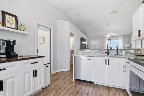 Kitchen - 5295 Drew Rd, Venice, FL 34293 photo 2 of 3