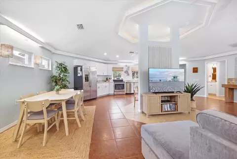 Dining - 842 Guild Dr, Venice, FL 34285 photo 1 of 2