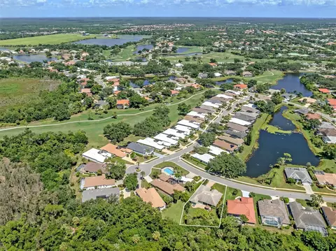 View/Area - 143 Wayforest Dr, Venice, FL 34292 photo 1 of 13