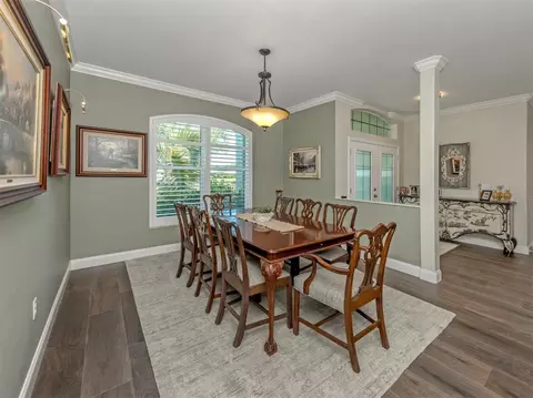Dining - 143 Wayforest Dr, Venice, FL 34292 photo 2 of 5