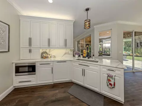 Kitchen - 143 Wayforest Dr, Venice, FL 34292 photo 5 of 5