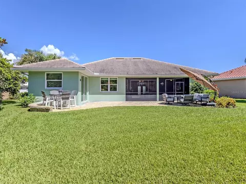 Exterior - 143 Wayforest Dr, Venice, FL 34292 photo 10 of 14