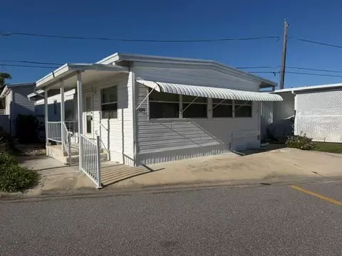 125 Park Ave, Venice, FL 34292