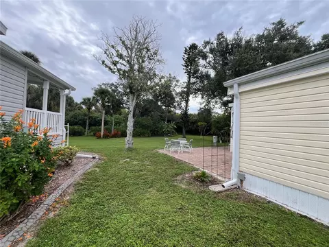 Exterior - 623 Cervina Dr, Venice, FL 34285 photo 3 of 16