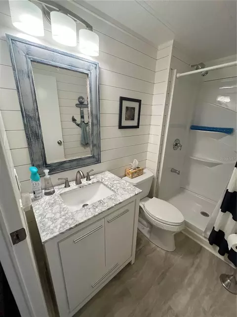 Bath - 623 Cervina Dr, Venice, FL 34285 photo 1 of 5