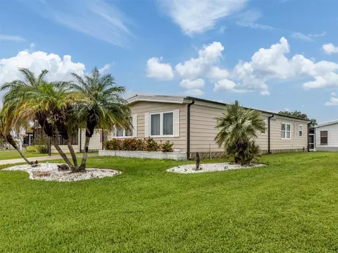 196 Palm Harbor Dr, North Port, FL 34287