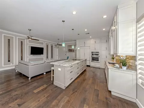 Kitchen - 565 Fallbrook Dr, Venice, FL 34292 photo 1 of 6
