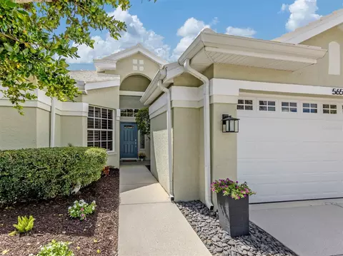 Exterior - 565 Fallbrook Dr, Venice, FL 34292 photo 1 of 5