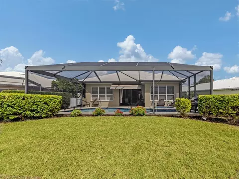 Exterior - 565 Fallbrook Dr, Venice, FL 34292 photo 3 of 5