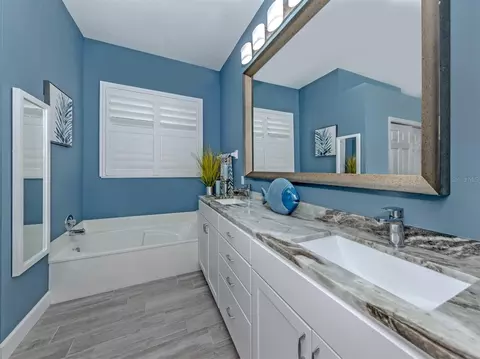 Bath - 565 Fallbrook Dr, Venice, FL 34292 photo 1 of 2