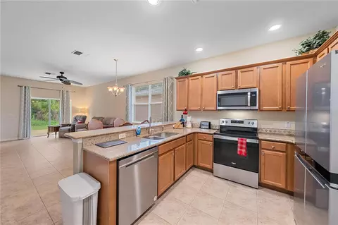 Kitchen - 11998 Tempest Harbor Loop, Venice, FL 34292 photo 4 of 4