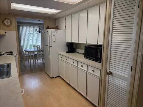 651 Iris Dr, Venice, FL 34293 photo 7