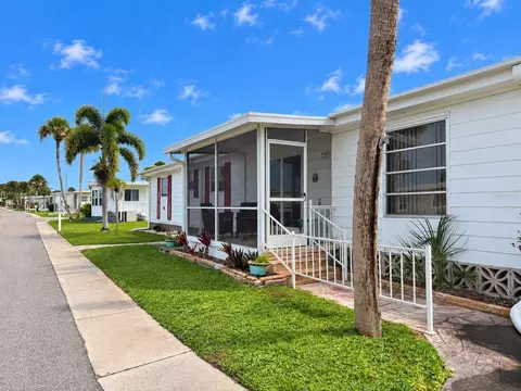 651 Iris Dr, Venice, FL 34293 photo 19