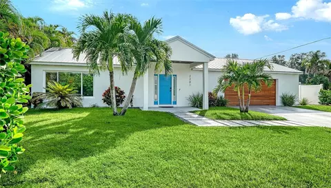 2201 Webber St, Sarasota, FL 34239