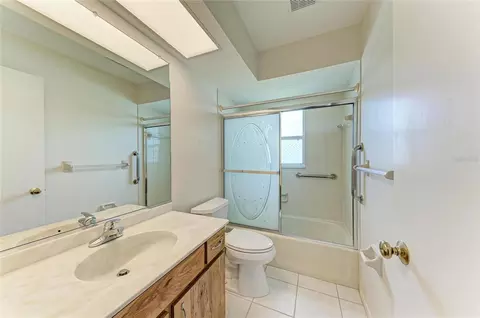 Bath - 1602 Vikki Ct, Venice, FL 34293 photo 2 of 2