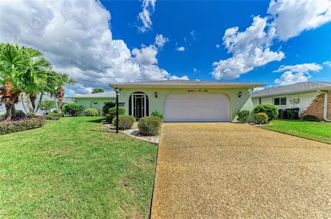 Exterior - 1602 Vikki Ct, Venice, FL 34293 photo 10 of 10