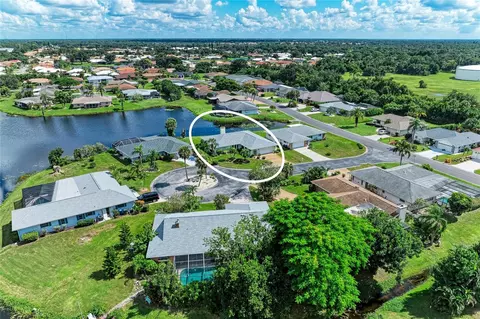 View/Area - 1602 Vikki Ct, Venice, FL 34293 photo 2 of 5