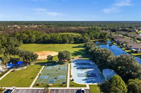 View/Area - 11686 Tempest Harbor Loop, Venice, FL 34292 photo 13 of 17