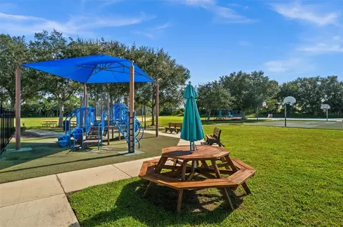 View/Area - 11686 Tempest Harbor Loop, Venice, FL 34292 photo 2 of 17