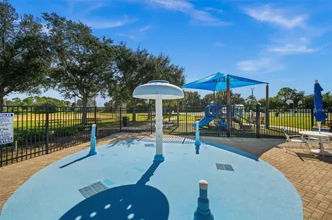 Exterior - 11686 Tempest Harbor Loop, Venice, FL 34292 photo 10 of 11
