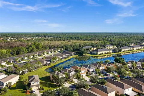 View/Area - 11686 Tempest Harbor Loop, Venice, FL 34292 photo 6 of 17