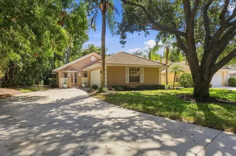 572 Clubside Cir #34, Venice, FL 34293