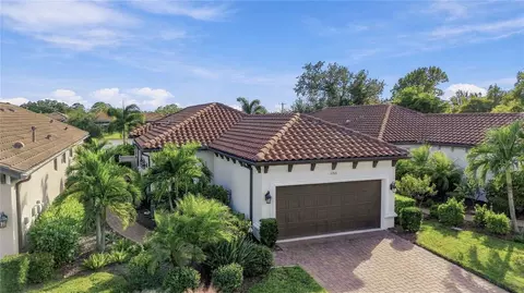 5705 Puccini St, Nokomis, FL 34275