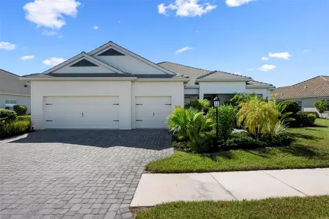 104 N Cayman Isles Blvd, Englewood, FL 34223