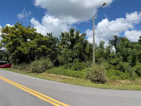 Rainbow Road, Venice, FL 34293 photo 2