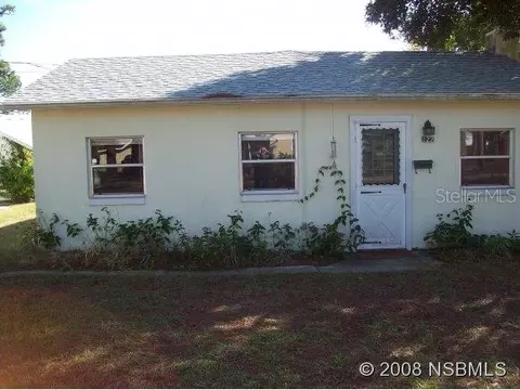 122 E Pine Bluff St, Edgewater, FL 32132 photo 1
