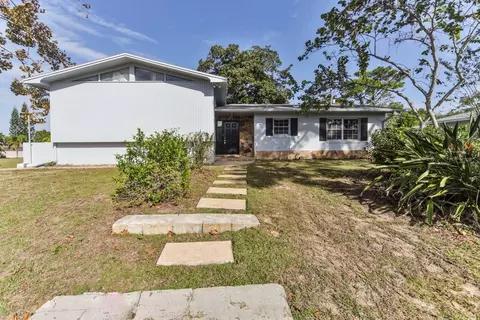 207 Lee Dr, Edgewater, FL 32141 photo 1