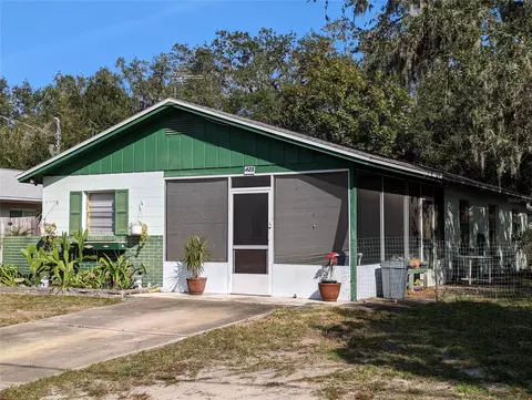 425 Perdita St, Edgewater, FL 32132 photo 1