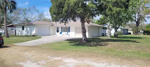 2032 Royal Palm Dr, Edgewater, FL 32141