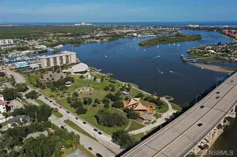101 N Riverside Dr #104, New Smyrna Beach, FL 32168