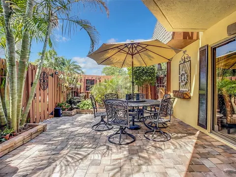 63 Cedar Dunes Dr, New Smyrna Beach, FL 32169