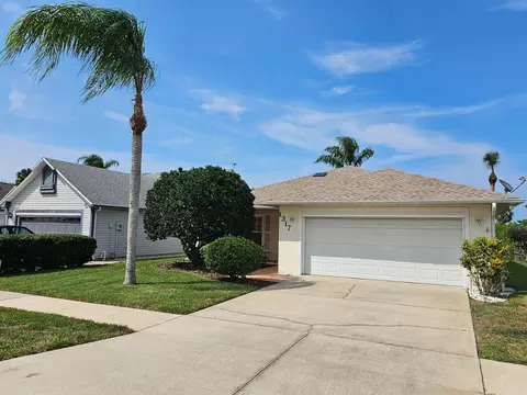 1317 Wayne Ave, New Smyrna Beach, FL 32168