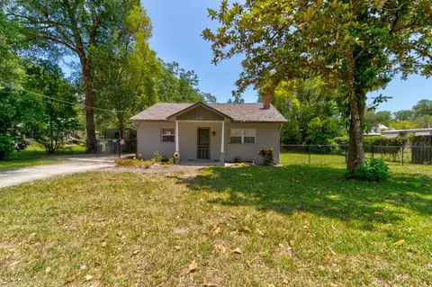 865 W Macy Ave, Lake Helen, FL 32744