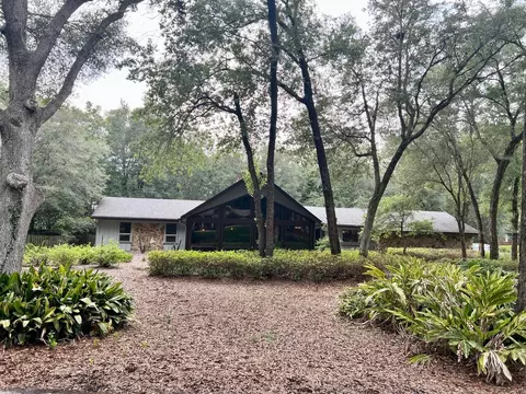 332 Crooked Tree Trl, Deland, FL 32724
