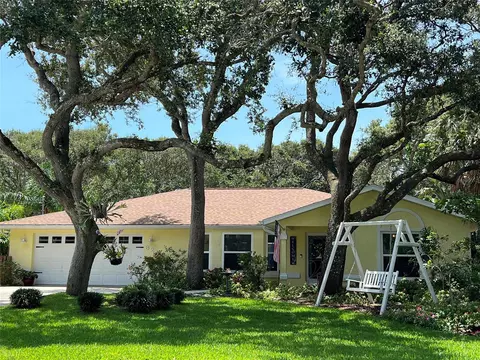 821 E 19th Ave, New Smyrna Beach, FL 32169