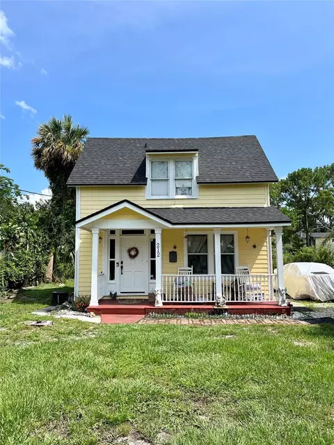 212 Murray St, New Smyrna Beach, FL 32168