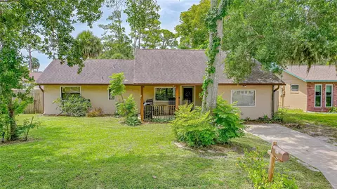 583 Cambridge Cir, South Daytona, FL 32119