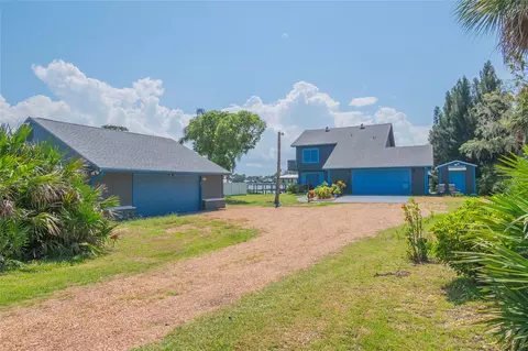 2670 Sunset Dr, New Smyrna Beach, FL 32168