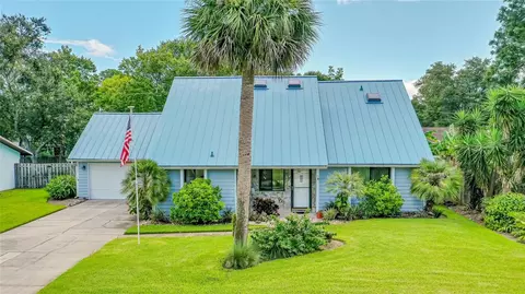 1719 Kumquat Dr, Edgewater, FL 32132