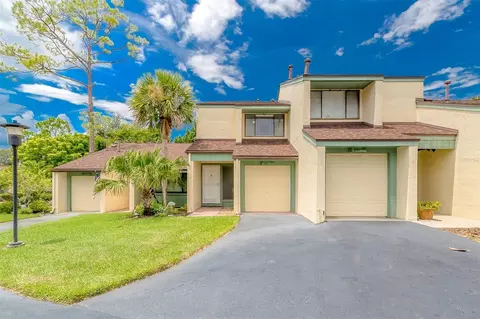 233 Club House Blvd, New Smyrna Beach, FL 32168