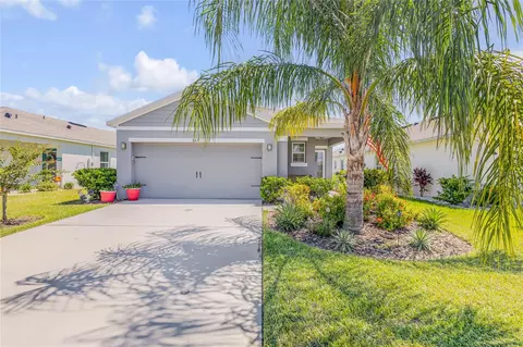 527 Armoyan Way, New Smyrna Beach, FL 32168