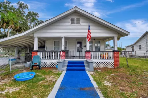666 Dora St, New Smyrna Beach, FL 32168
