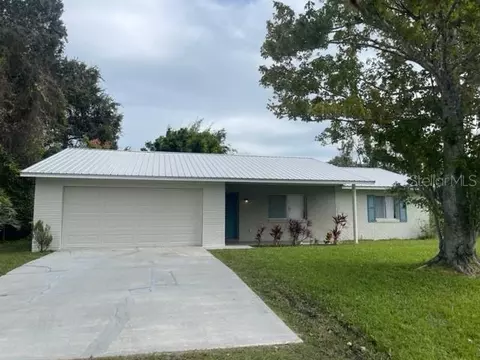 2907 Travelers Palm Dr, Edgewater, FL 32141
