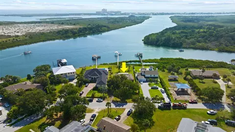 57 Cunningham Dr, New Smyrna Beach, FL 32168
